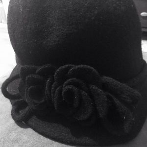 Wool blend Lawliet hat with elegant trim